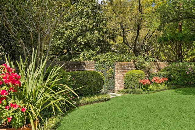 1705 North Boulevard, Houston, TX 77098