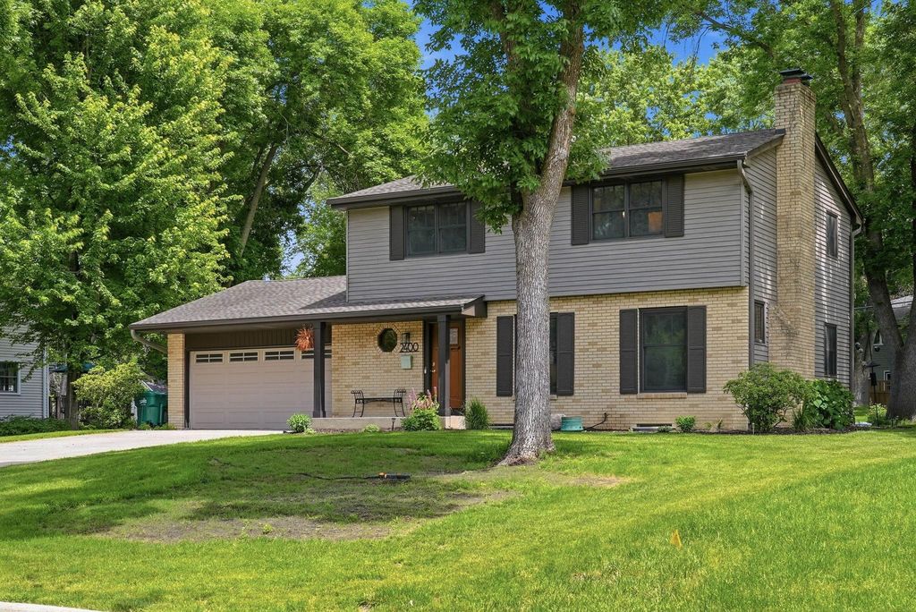 2400 Cavell Avenue N, Golden Valley, MN 55427 — photo 5