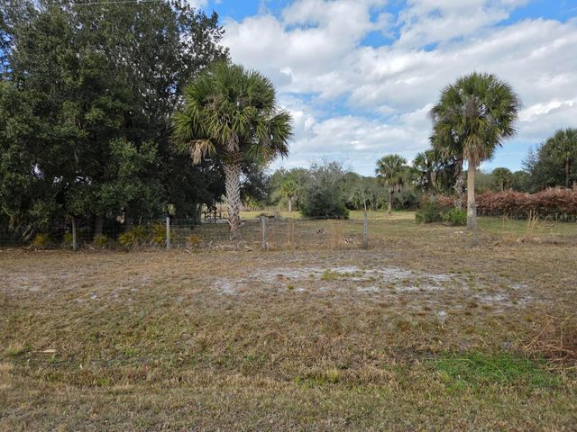 19833 NW 280th Street, Okeechobee, FL 34972