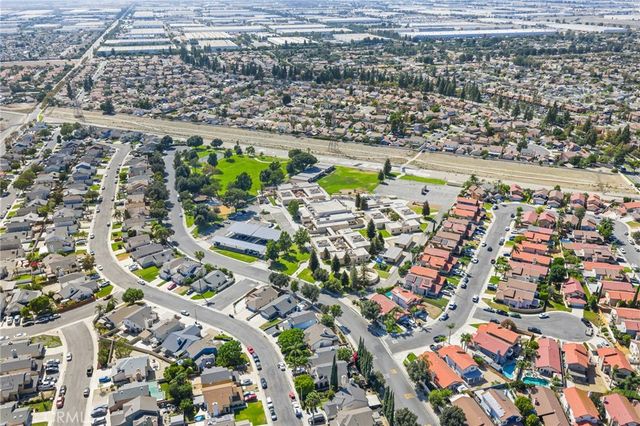 14311 Hillcrest Dr, Fontana, CA 92337