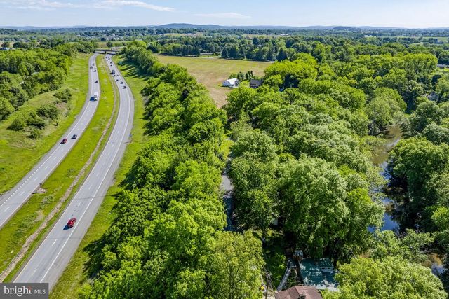 131 PINETOWN RD, Leola, PA 17540