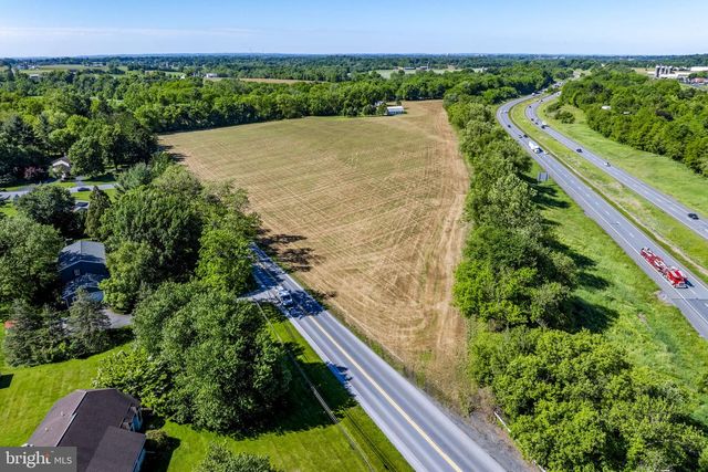 131 PINETOWN RD, Leola, PA 17540
