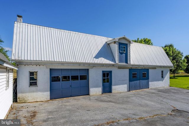 131 PINETOWN RD, Leola, PA 17540