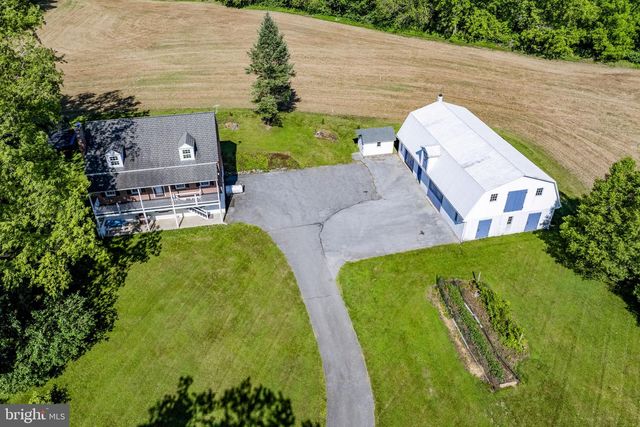 131 PINETOWN RD, Leola, PA 17540