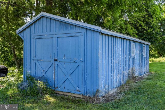 131 PINETOWN RD, Leola, PA 17540