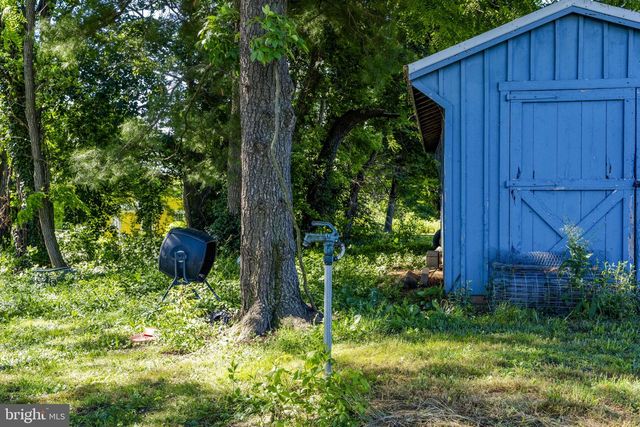 131 PINETOWN RD, Leola, PA 17540