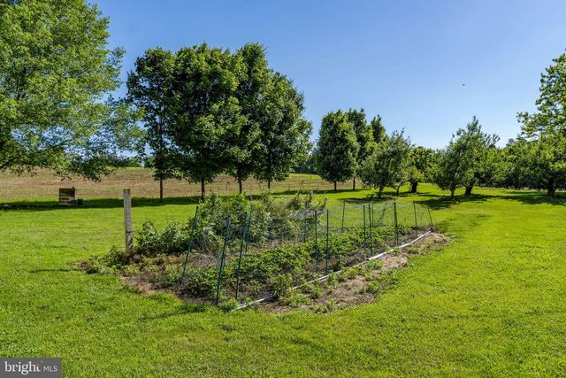 131 PINETOWN RD, Leola, PA 17540
