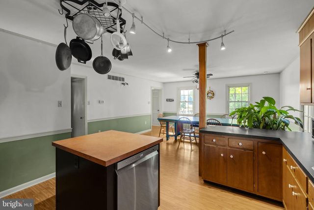 131 PINETOWN RD, Leola, PA 17540