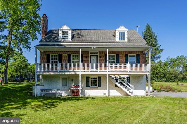 131 PINETOWN RD, Leola, PA 17540