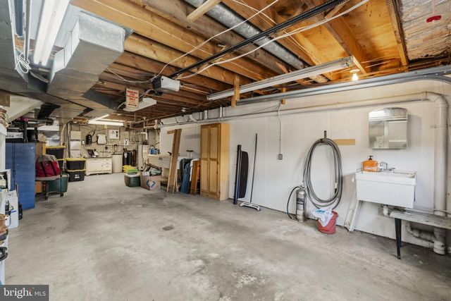 131 PINETOWN RD, Leola, PA 17540