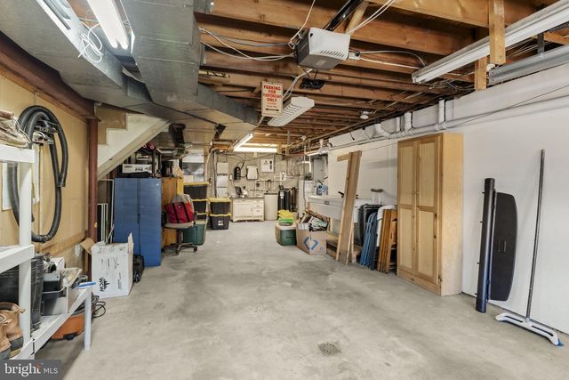 131 PINETOWN RD, Leola, PA 17540