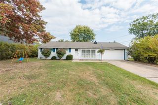 1883 Edgewood Drive, Twinsburg, OH 44087