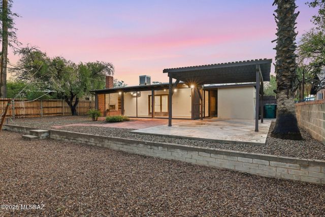 223 N Norton Avenue, Tucson, AZ 85719