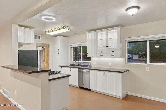 223 N Norton Avenue, Tucson, AZ 85719