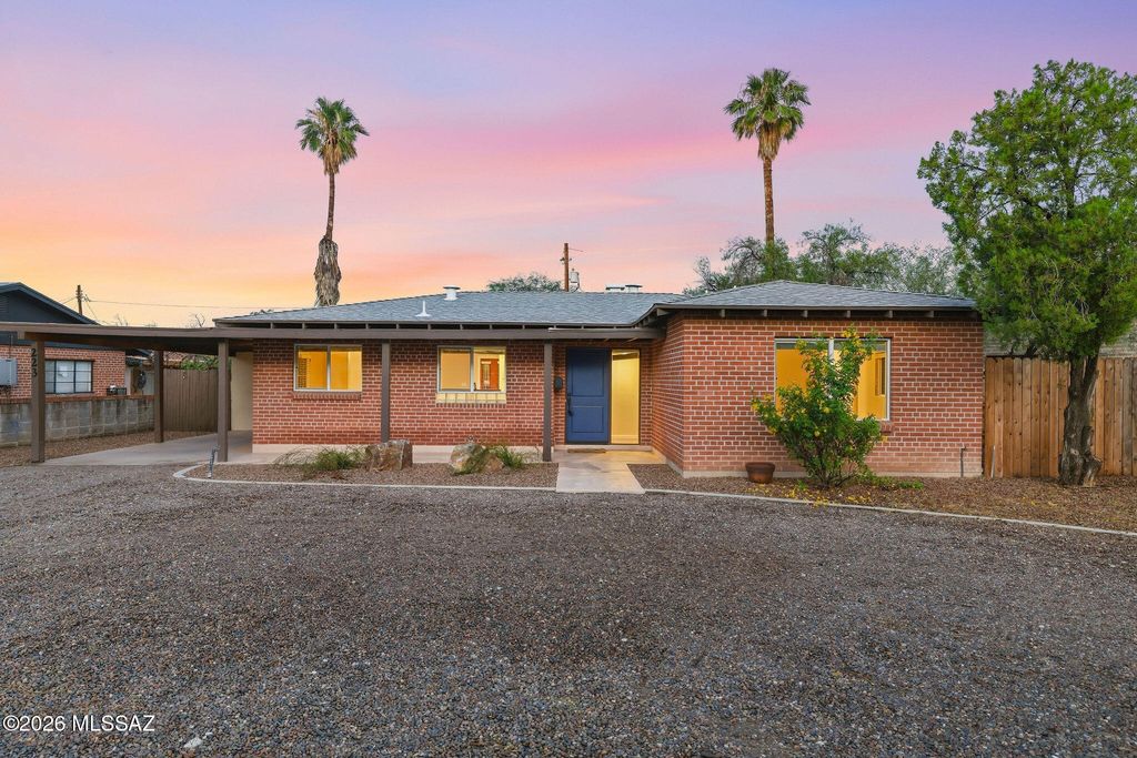 223 N Norton Avenue, Tucson, AZ 85719
