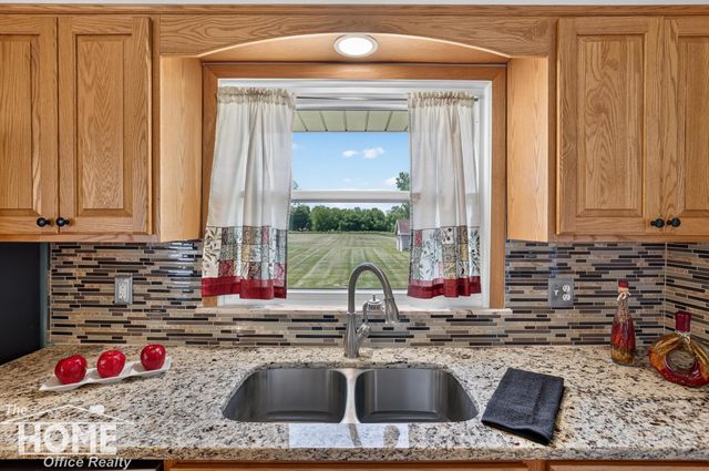 825 N State Road, Caledonia Twp, MI 48867