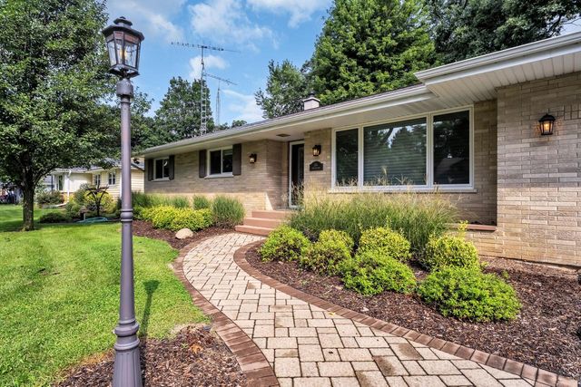 216 E Elm STREET, Silver Lake, WI 53170