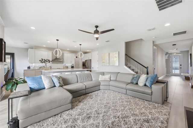 5074 BREEZY ACRES STREET, Winter Garden, FL 34787