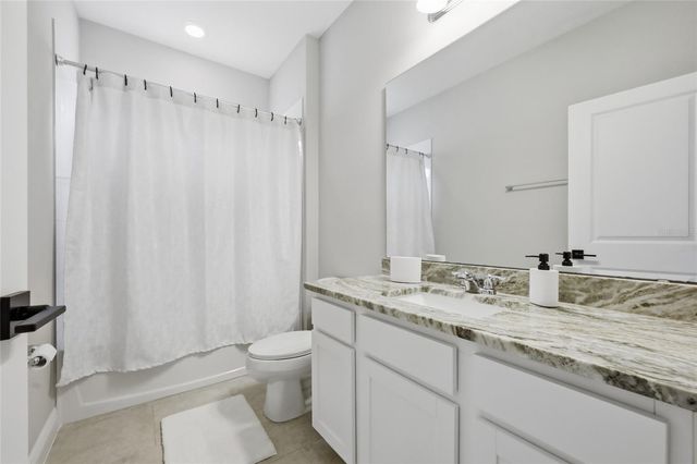 5074 BREEZY ACRES STREET, Winter Garden, FL 34787