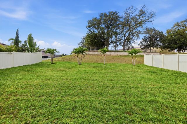 5074 BREEZY ACRES STREET, Winter Garden, FL 34787