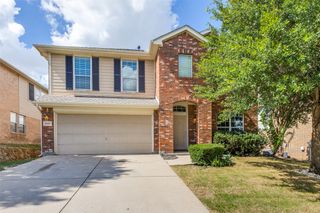 6161 Bowfin Drive, Fort Worth, TX 76179
