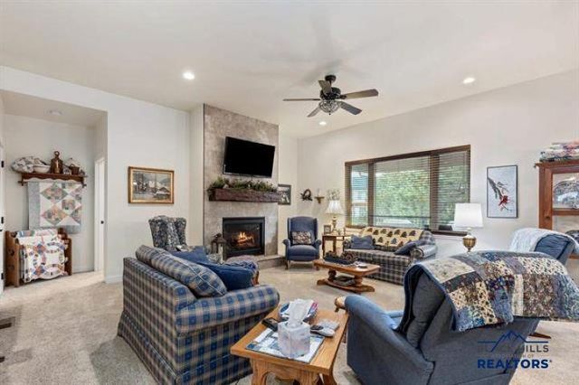 5821 REGAL CT, Rapid City, SD 57702