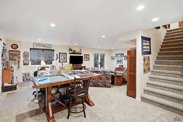 5821 REGAL CT, Rapid City, SD 57702