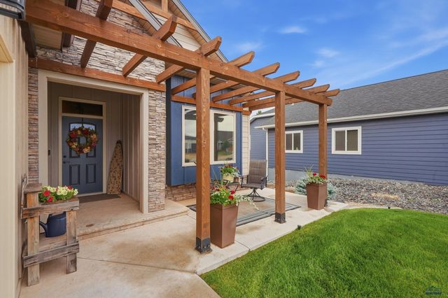 5821 REGAL CT, Rapid City, SD 57702