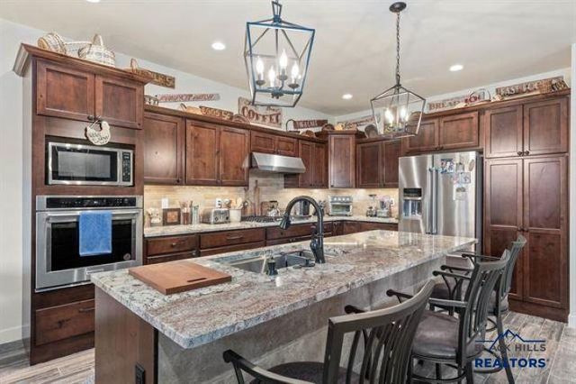5821 REGAL CT, Rapid City, SD 57702