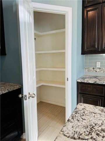 7225 Lake Serenity Dr, Corpus Christi, TX 78414