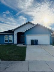 7225 Lake Serenity Dr, Corpus Christi, TX 78414