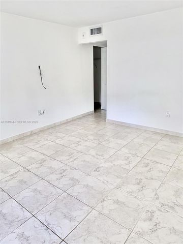 8933 SW 123rd Ct 108, Miami, FL 33186