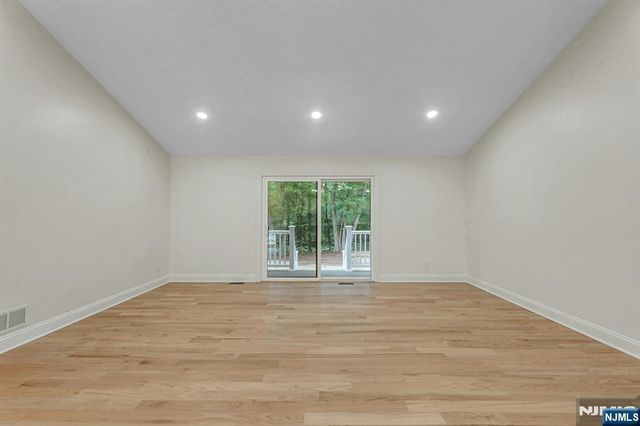 282 Spring Valley Road, Park Ridge, NJ 07656