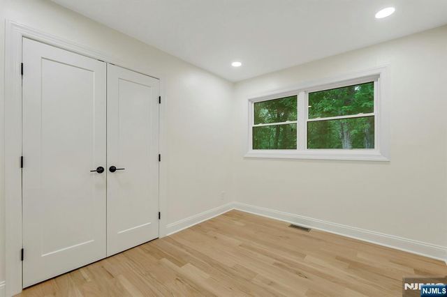 282 Spring Valley Road, Park Ridge, NJ 07656