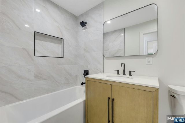 282 Spring Valley Road, Park Ridge, NJ 07656