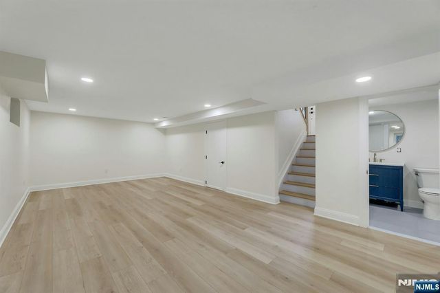 282 Spring Valley Road, Park Ridge, NJ 07656