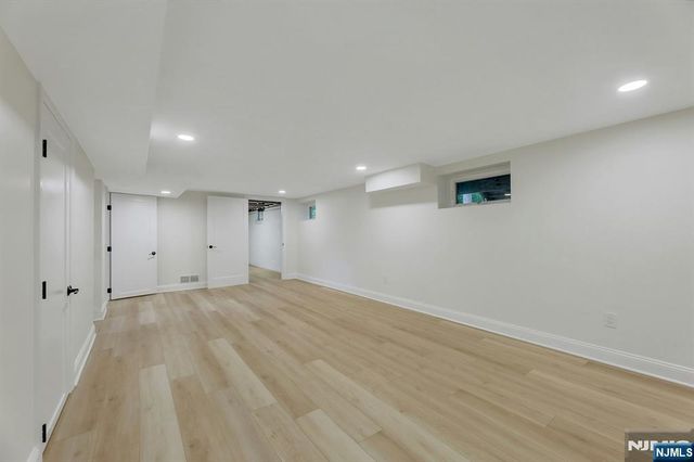 282 Spring Valley Road, Park Ridge, NJ 07656