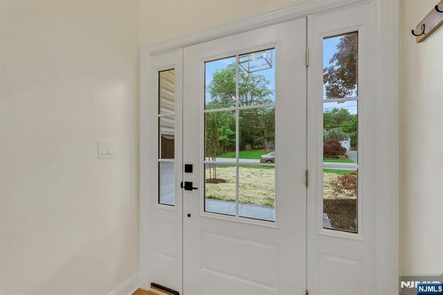282 Spring Valley Road, Park Ridge, NJ 07656