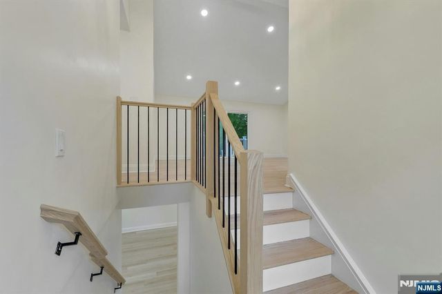 282 Spring Valley Road, Park Ridge, NJ 07656