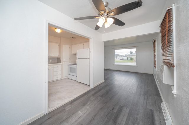 211 E Longfellow Ave, Spokane, WA 99207