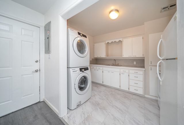 211 E Longfellow Ave, Spokane, WA 99207