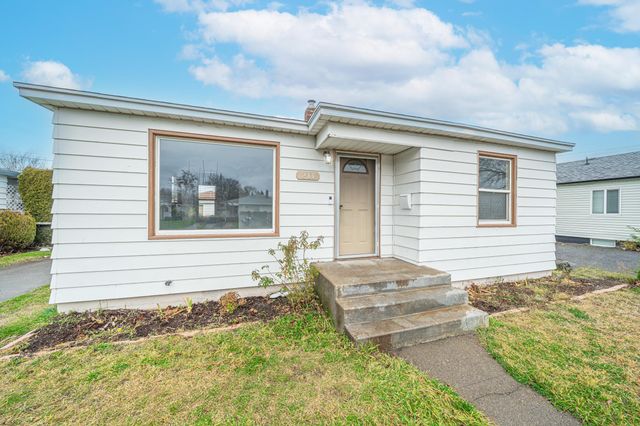 211 E Longfellow Ave, Spokane, WA 99207