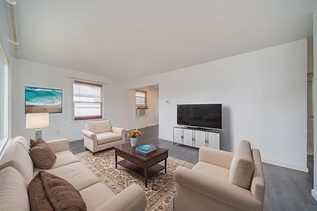 211 E Longfellow Ave, Spokane, WA 99207