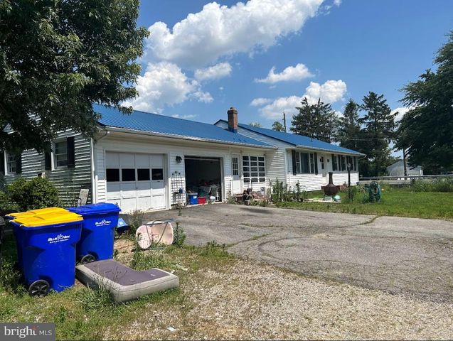 3028 SHARON HILL RD, Dover, DE 19904