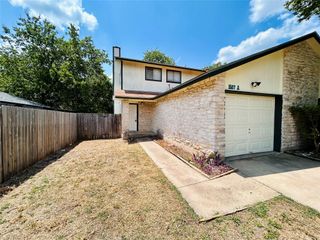 1507 No Mor CV A, Austin, TX 78758