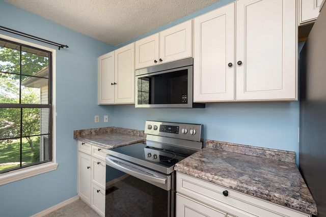 1977 Pointe Royale Drive, Branson, MO 65616