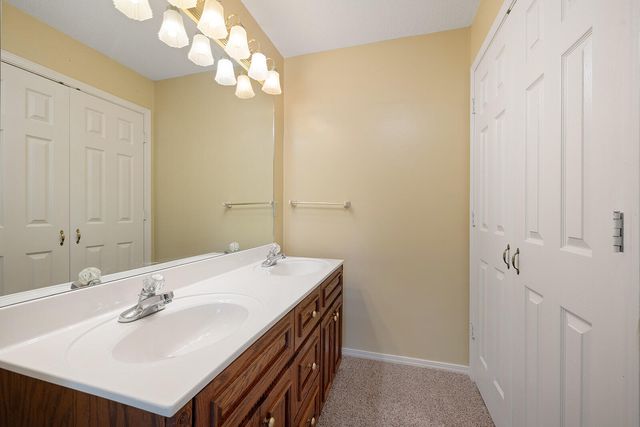 1977 Pointe Royale Drive, Branson, MO 65616