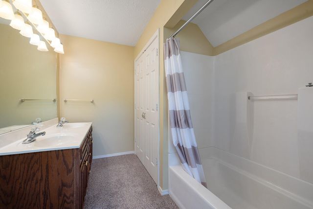 1977 Pointe Royale Drive, Branson, MO 65616