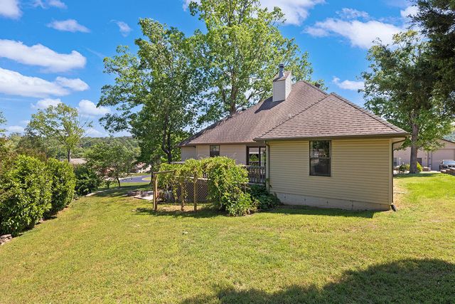 1977 Pointe Royale Drive, Branson, MO 65616