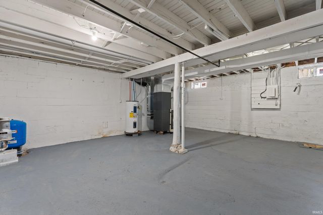 57845 Crumstown Highway, South Bend, IN 46619